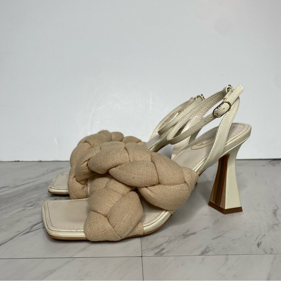 Sam Edelman Kacie Natural/Summer Sand Ankle Strap Block Heel  Sam Edelman Courtney Tan Square Toe Heeled Sandal 8M